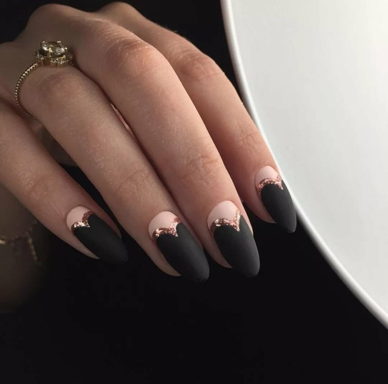 Матовый френч 2021 миндаль