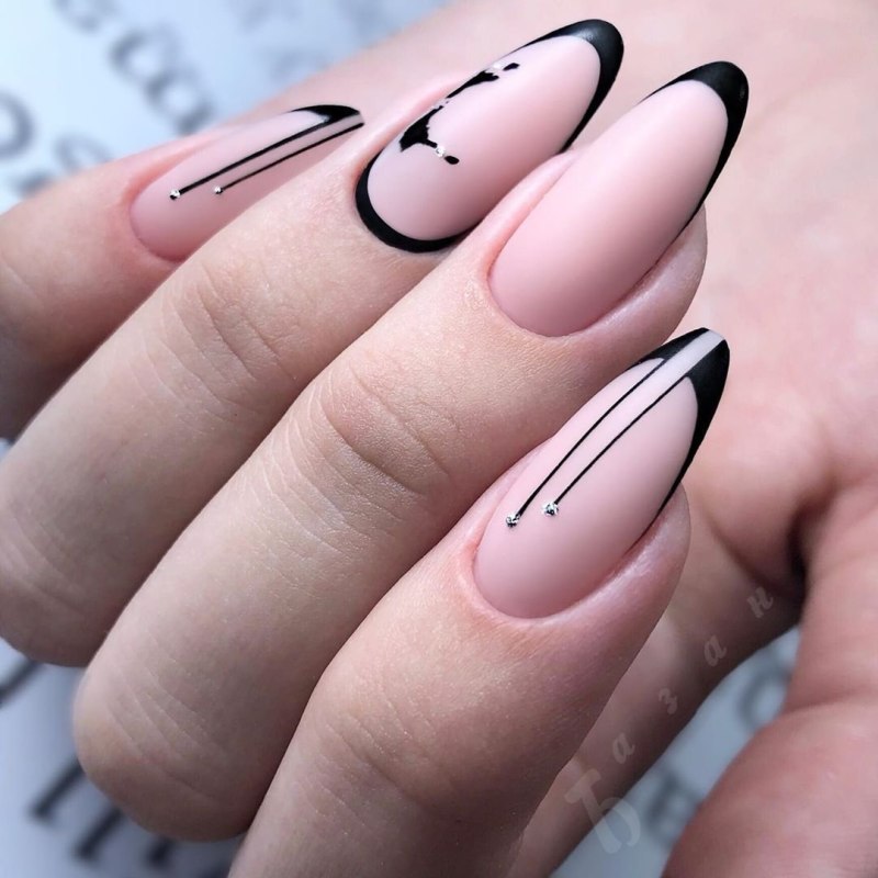 Черный френч 2020 миндаль