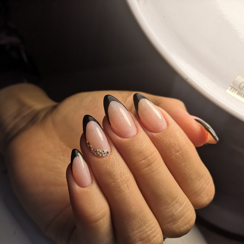 Френч 2021 миндаль черный