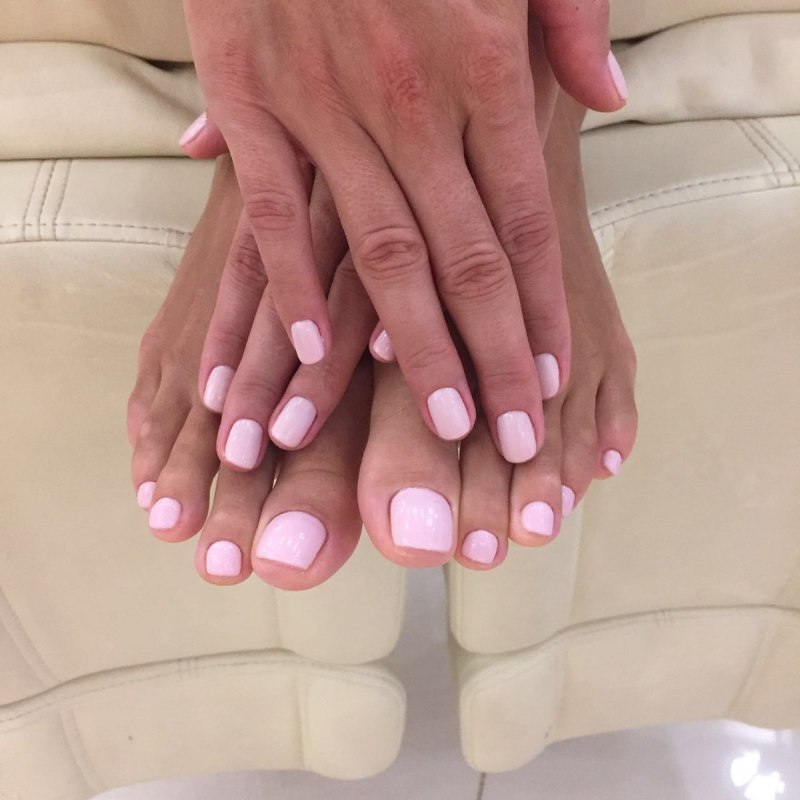 Маникюр на смуглые руки