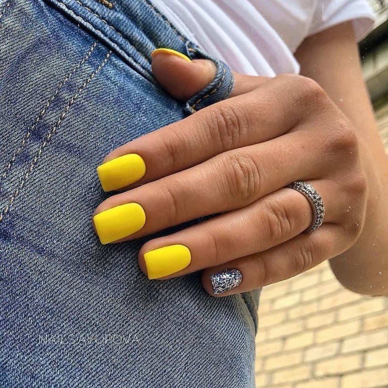 Маникюр на смуглые руки