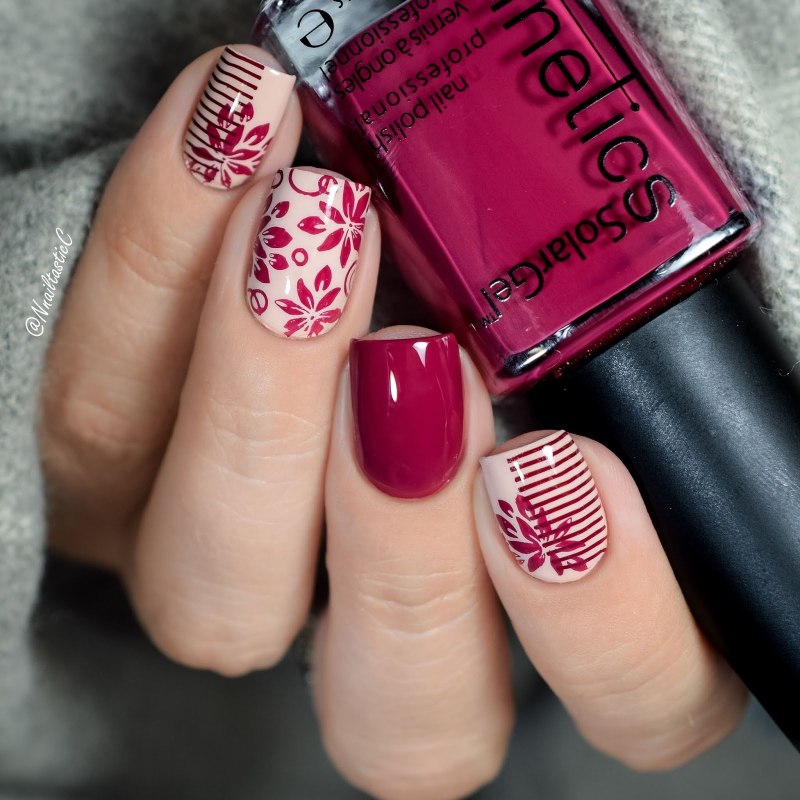 Маникюр малиновый с золотом