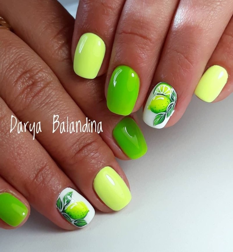 Ногти с авокадо