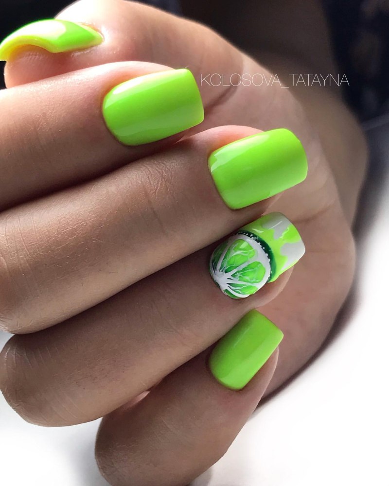 Маникюр лайм