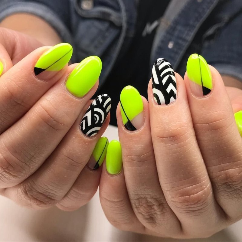 Маникюр лайм
