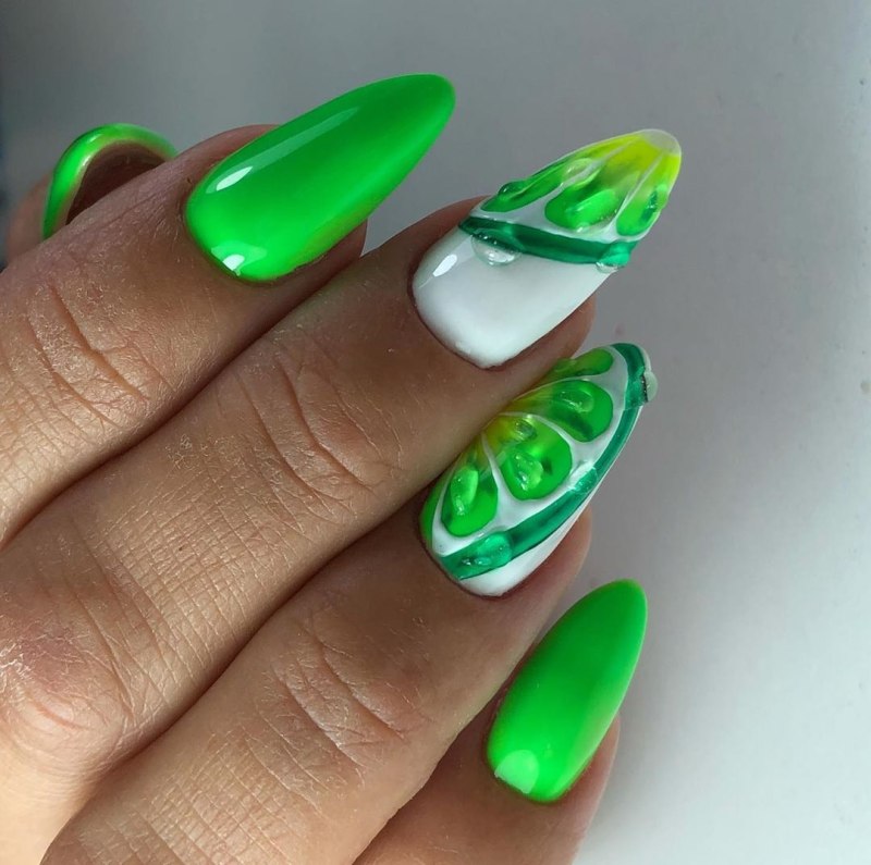 Ногти лето с фруктами