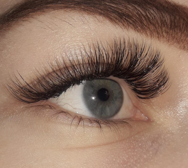 Наращивание ресниц классика 1d