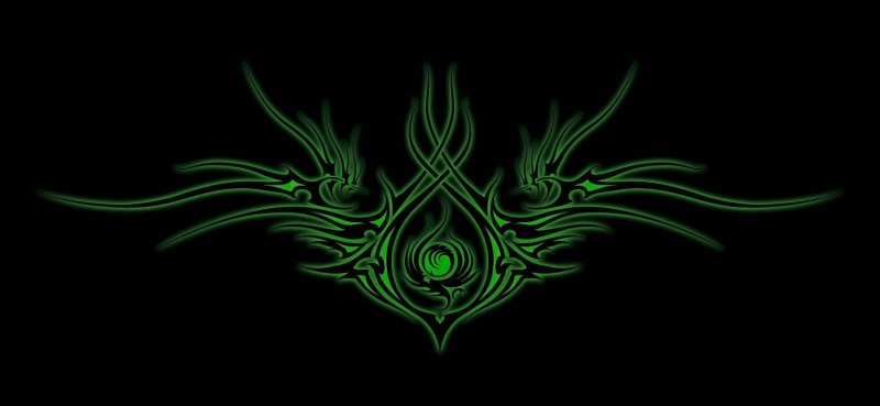 Зелёный огонь на чёрном фоне