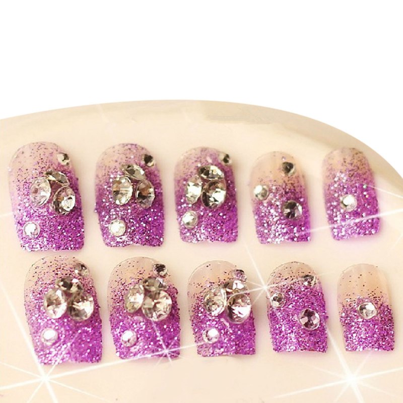 Накладные ногти лезвия