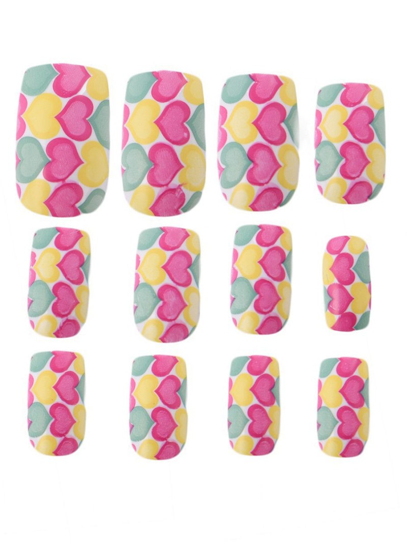 Накладные ногти в упаковке