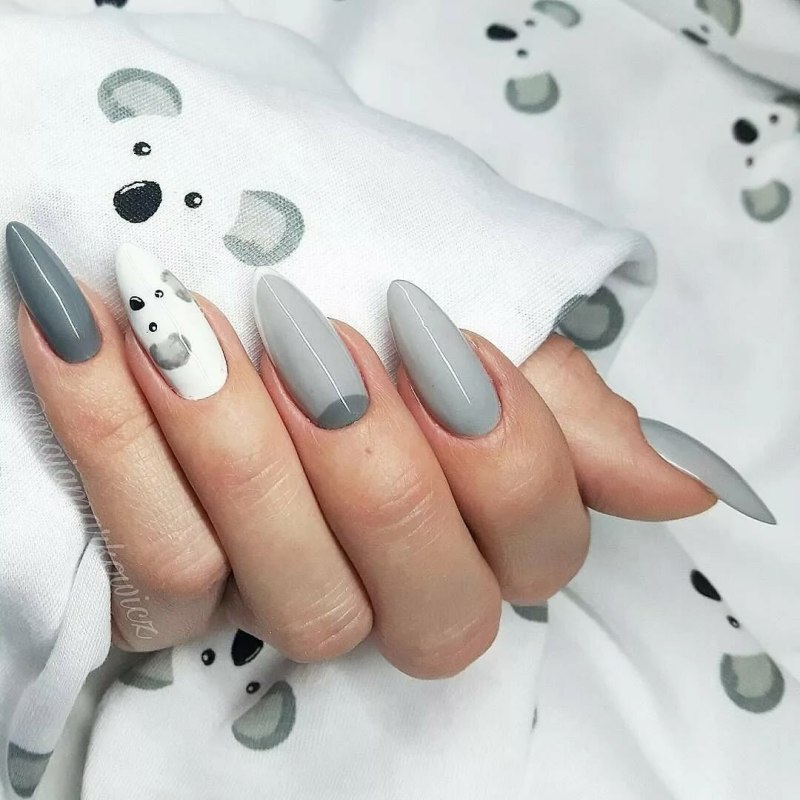 Белый матовый маникюр на длинные ногти