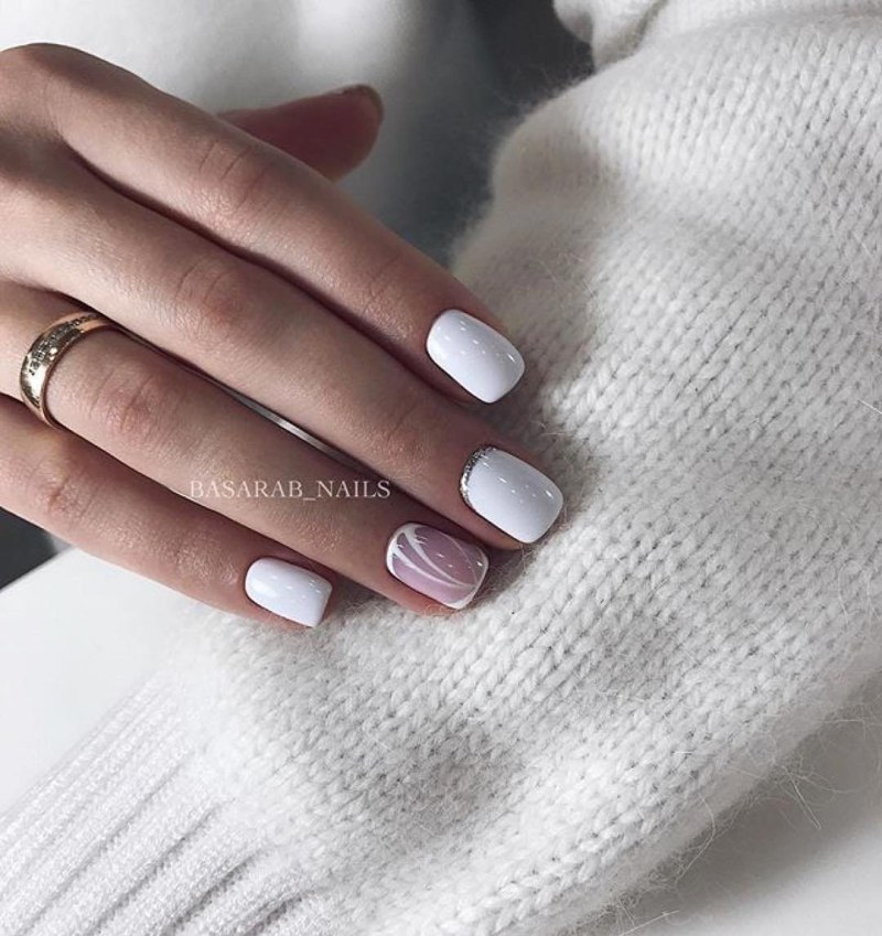 Маникюр в серых тонах