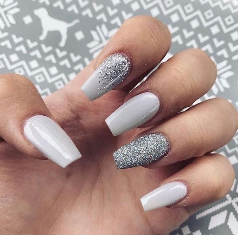 Маникюр в стстых тонах