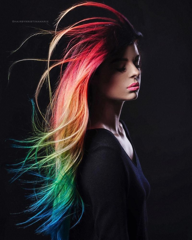 Яркие волосы креатив мокап