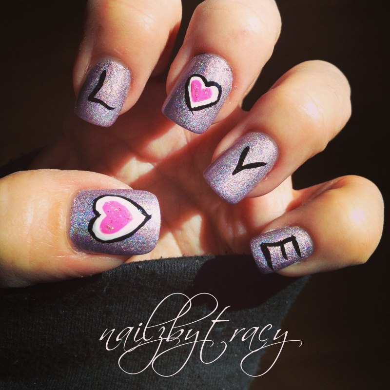 Красивый маникюр любовь