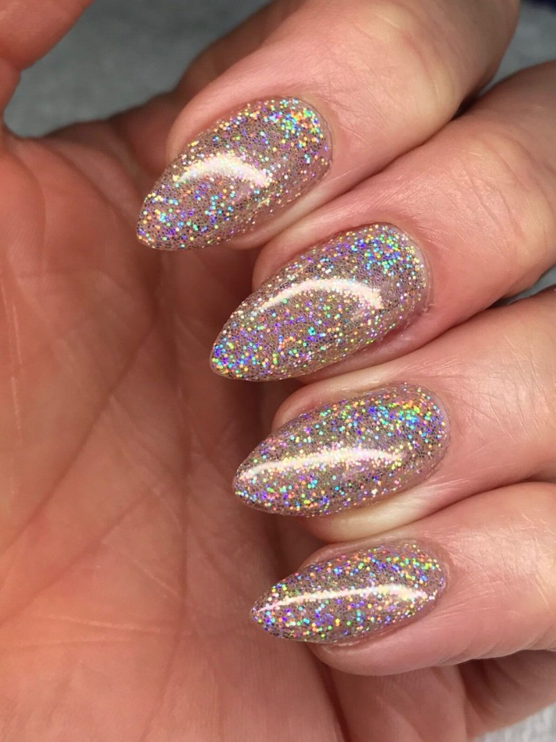 Маникюр с блёсткаююююю