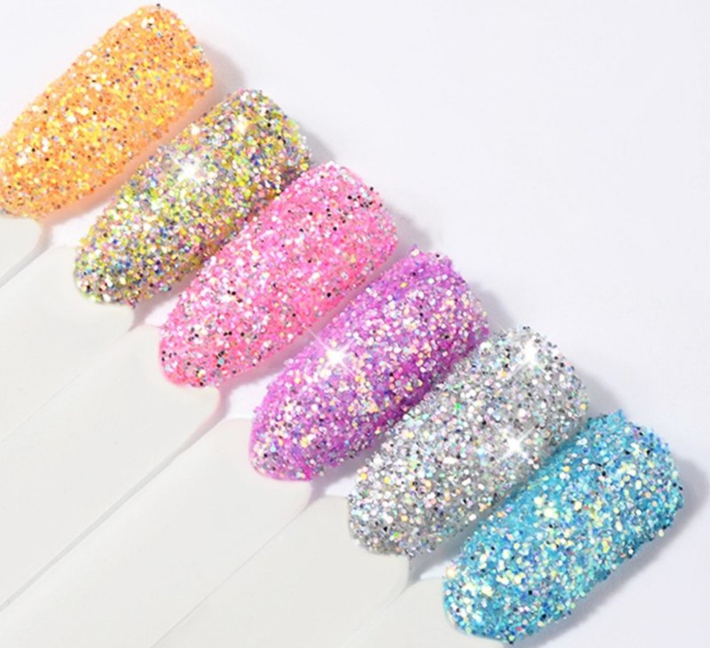 Фиолетовые блестящие ногти