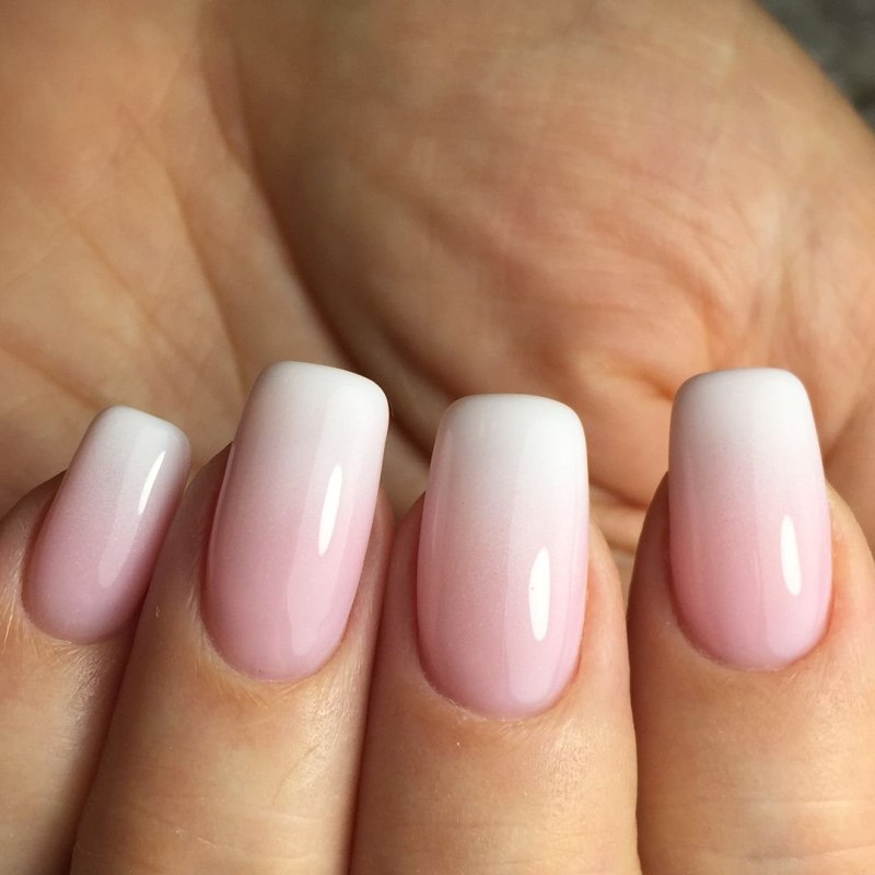 Нюдовый френч маникюр