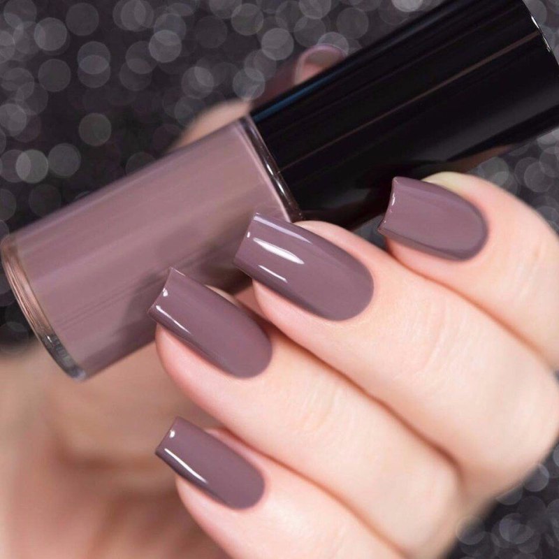 Лак шоколадного цвета