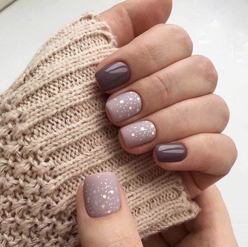 Серокоричнеаый маникюр