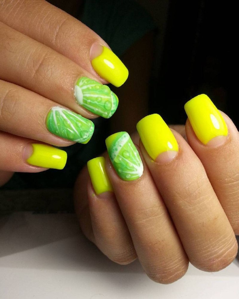 Легкий яркий маникюр