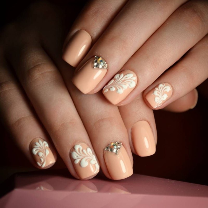 Маникюр на день влюбленных