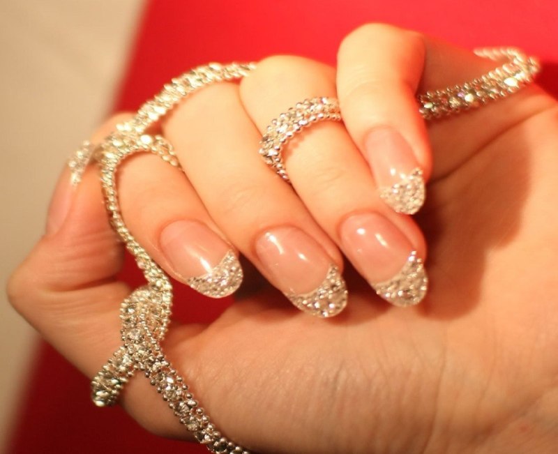 Самый дорогой маникюр в мире