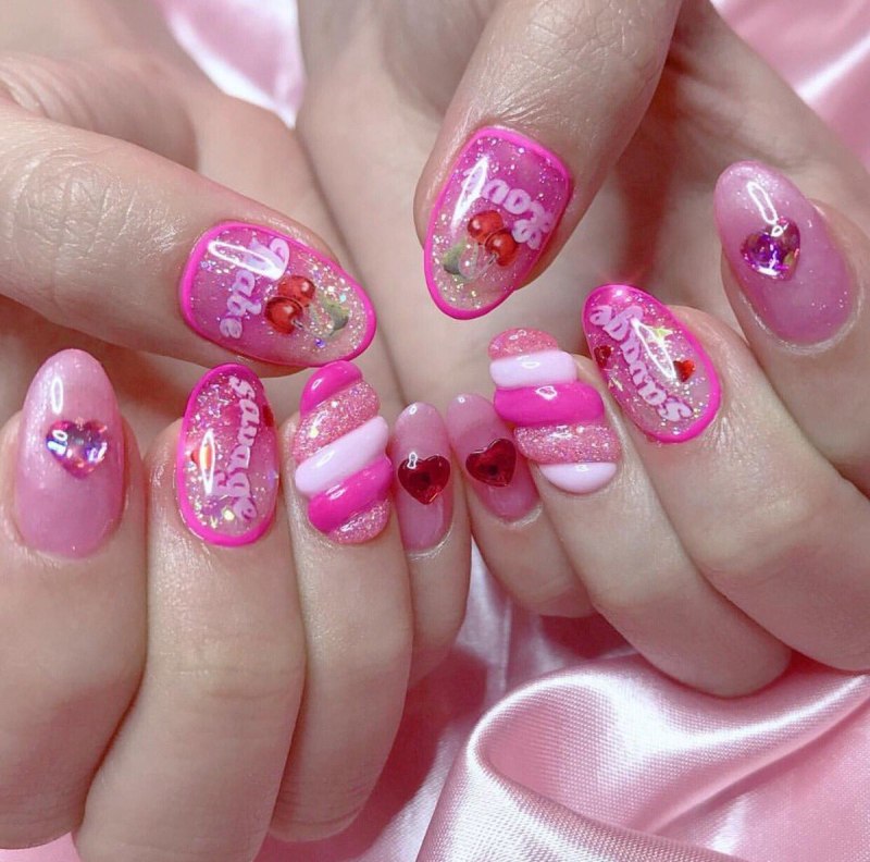 Маникюр на праздник