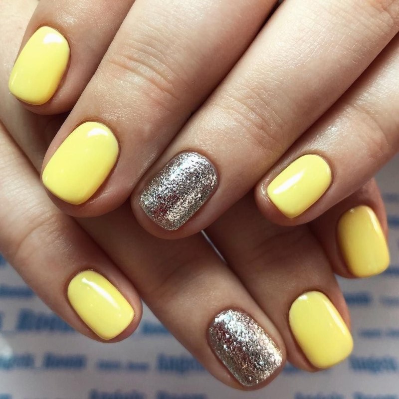 Жёлтый маникюр