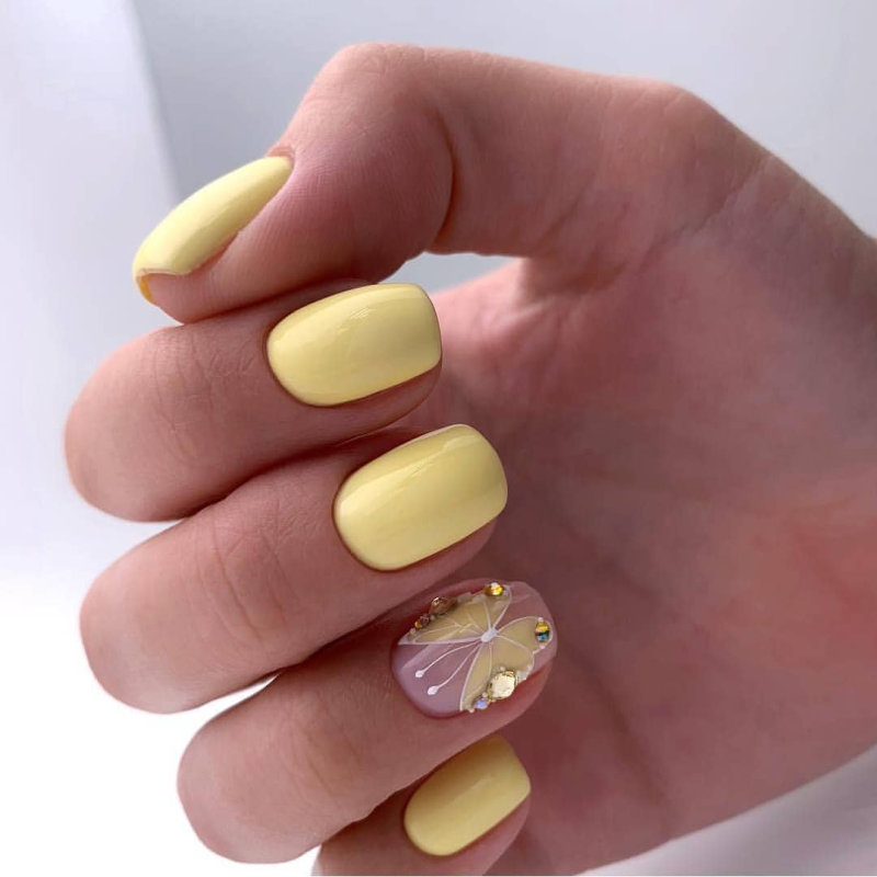 Жёлтый маникюр