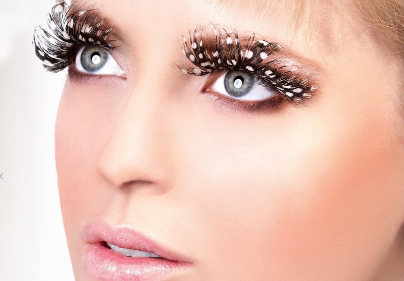 Наращивание ресниц реклама