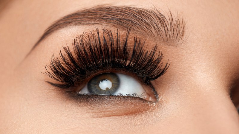 Глаз наращивание ресниц