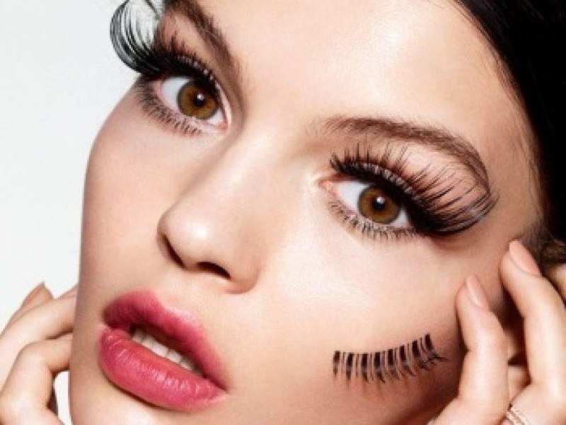 Длинные ресницы натуральные