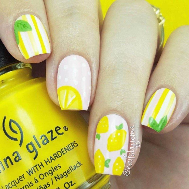 Маникюр с апельсином