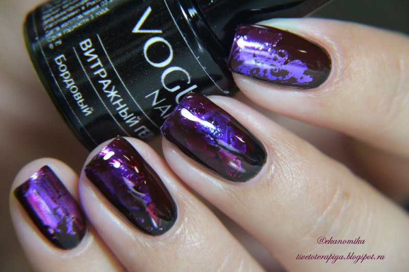 Витраж на ногтях