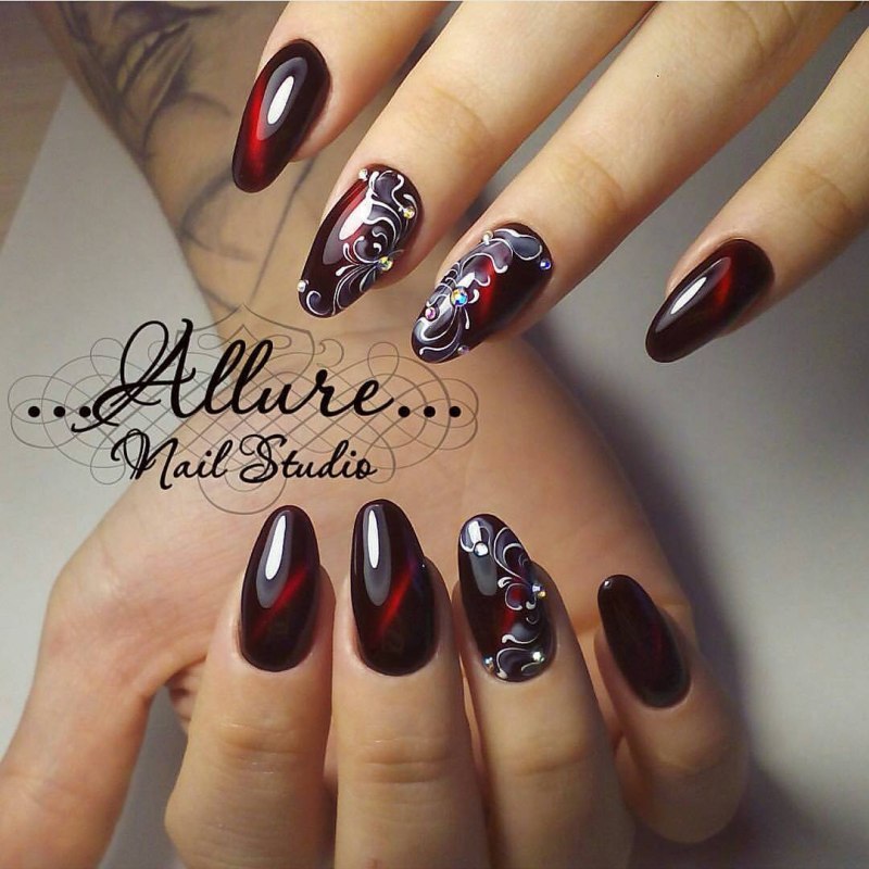 Витражный маникюр