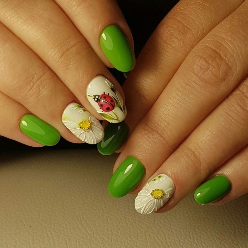 Маникюр жёлтый с зелёным яркий