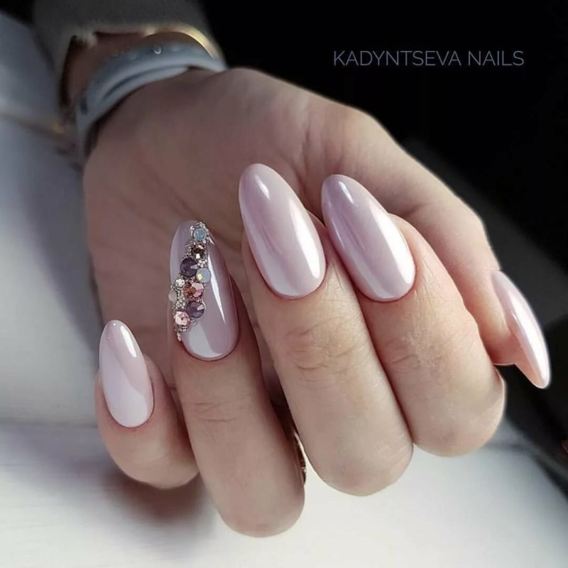 Маникюр 2019 Жемчужная втирка