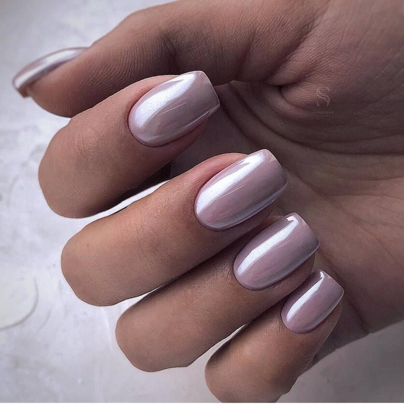 Однотонные ногти с втиркой