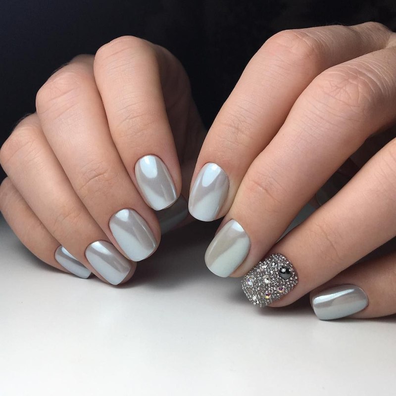 Маникюр омбре с втиркой