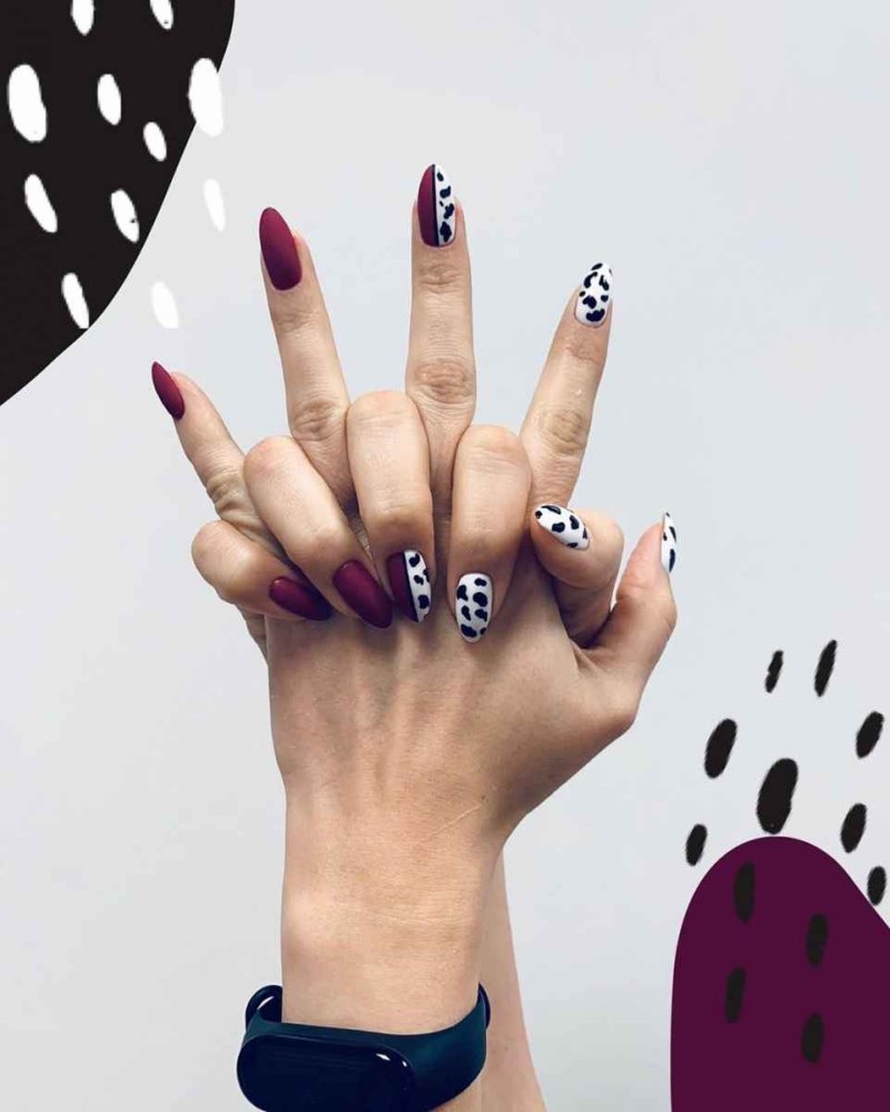 Ногти с коровьим принтом