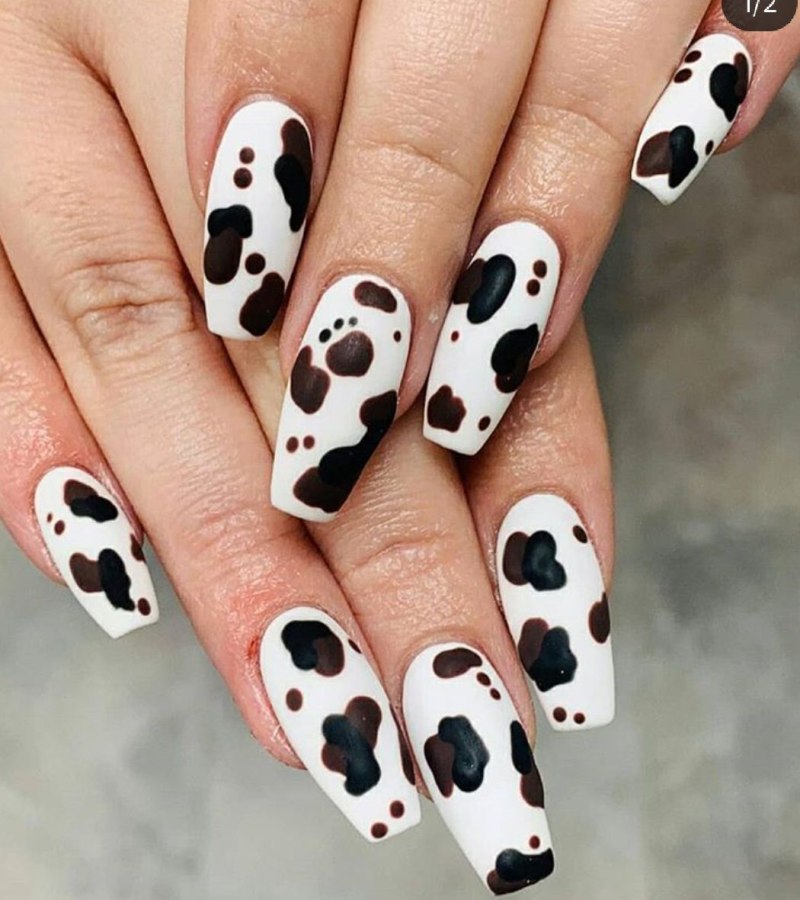 Ноготочки с принтом коровы