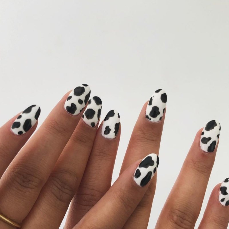 Ногти с пятнами коровы