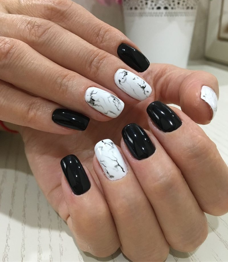 Ногти черно белые