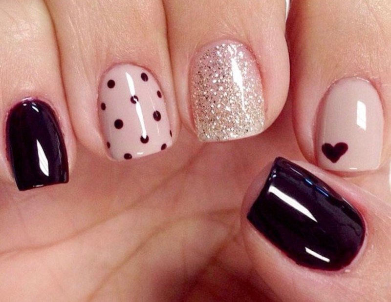 Простой оригинальный маникюр