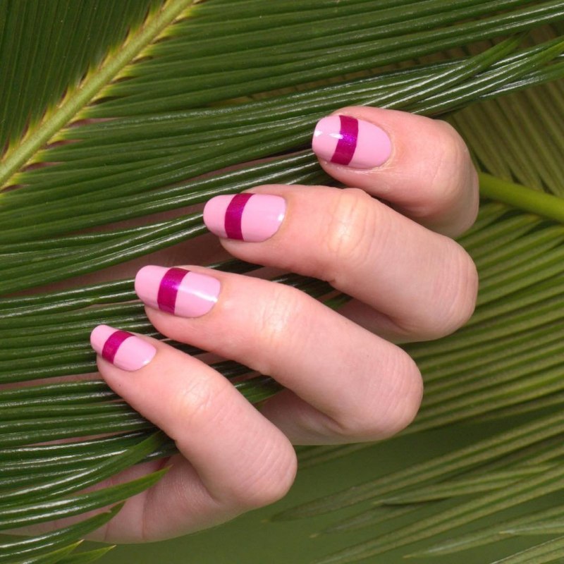 Маникюр простой и красивый