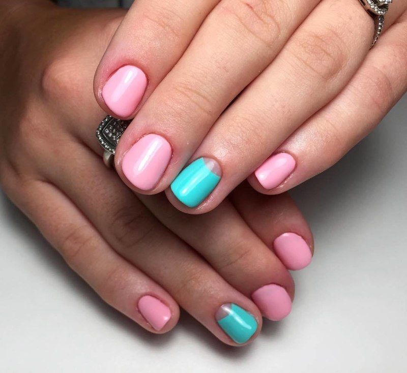 Красивый простенький маникюр