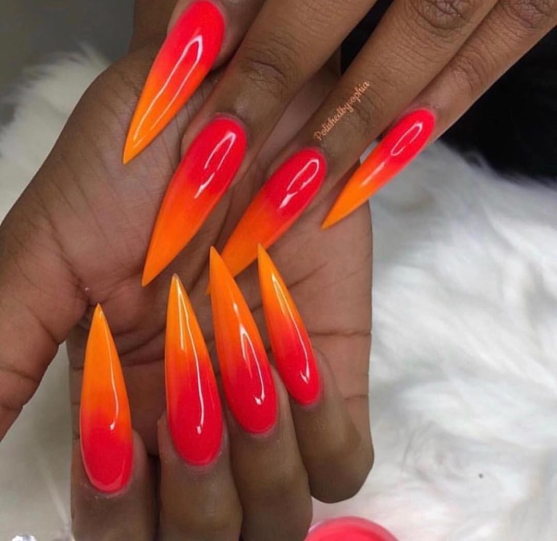 Маникюр омбре оранжевый