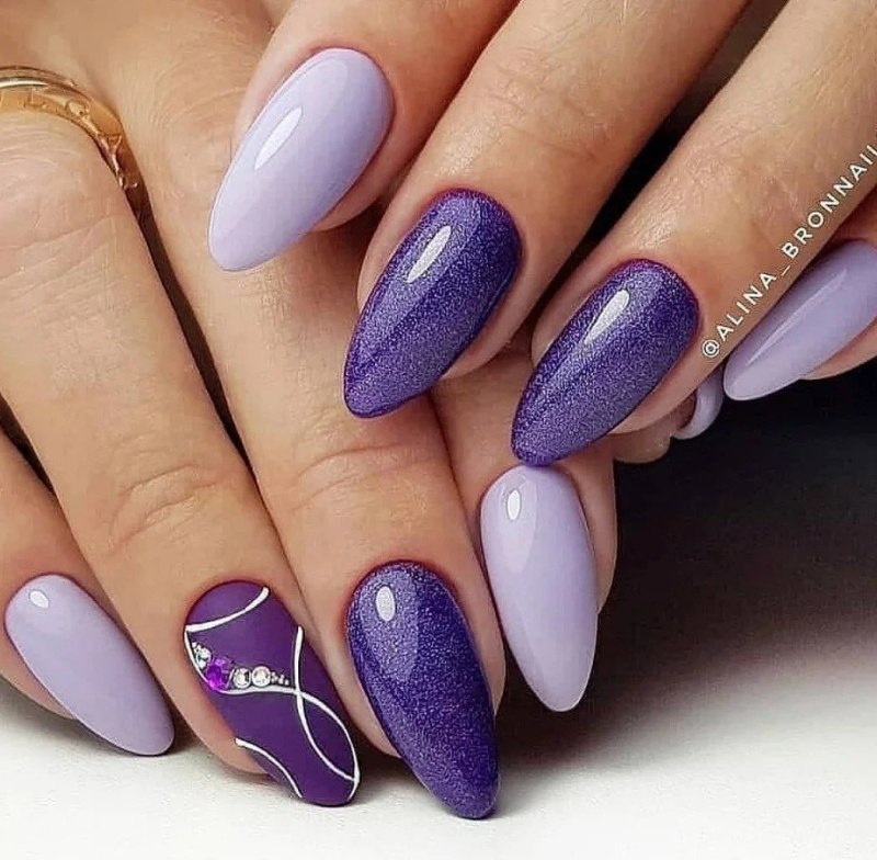 Маникюр в черешневых тонах