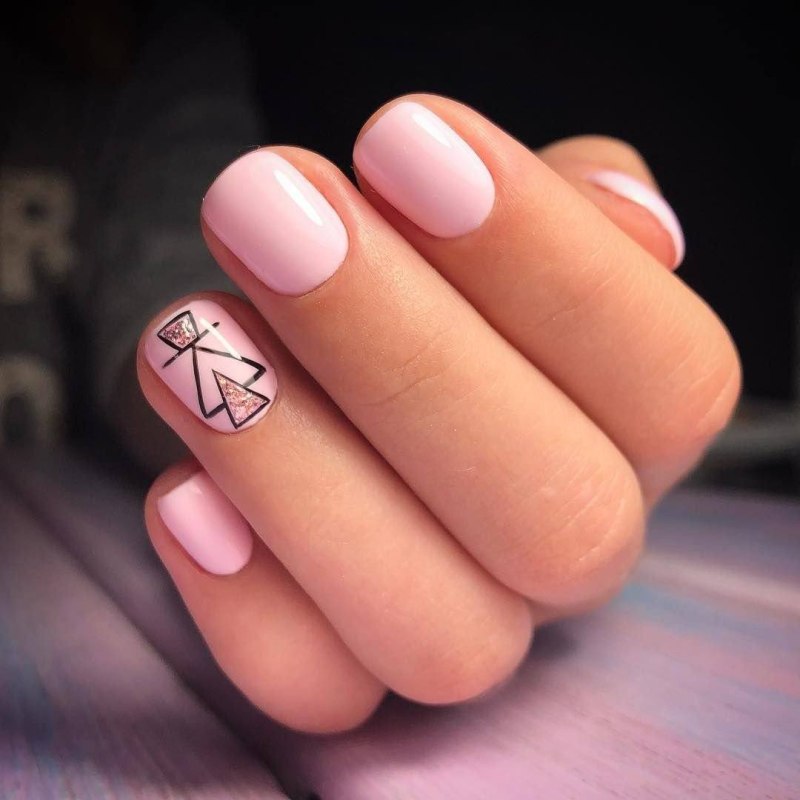 Маникюр на короткие квадратные ногти лето